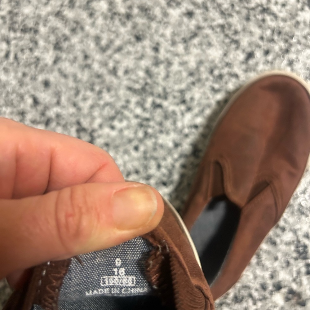 Old Navy Brown Kids Slip-On Shoes - Picture 3 of 4